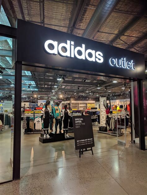 adidas Outlet Store Melbourne, DFO Essendon